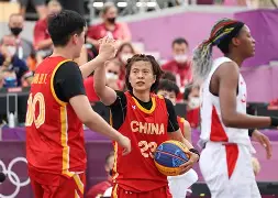 九游体育-转会期体能课后，广厦男篮豪取连胜备战社区盾，媒体盛赞，轮换策略成焦点(当直男突然变帅了)