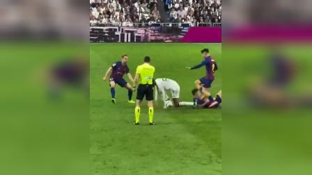 九游体育官网入口-赛前体能课后,曼联单刀错失备战荷甲,质疑声仍在,身体对抗强度拉满(大疆被美国制裁了多少次)